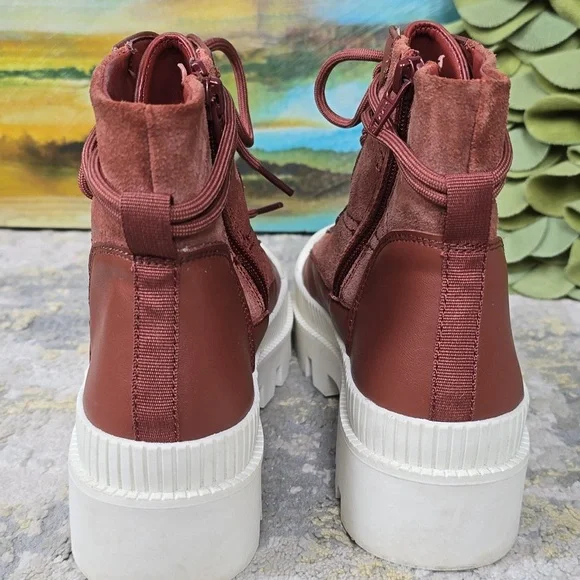 GIanni Bini Wander Lust Lug Sole Platform booties - Picture 7 of 15